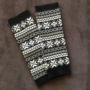 Earthbound Trading Co. leg warmers